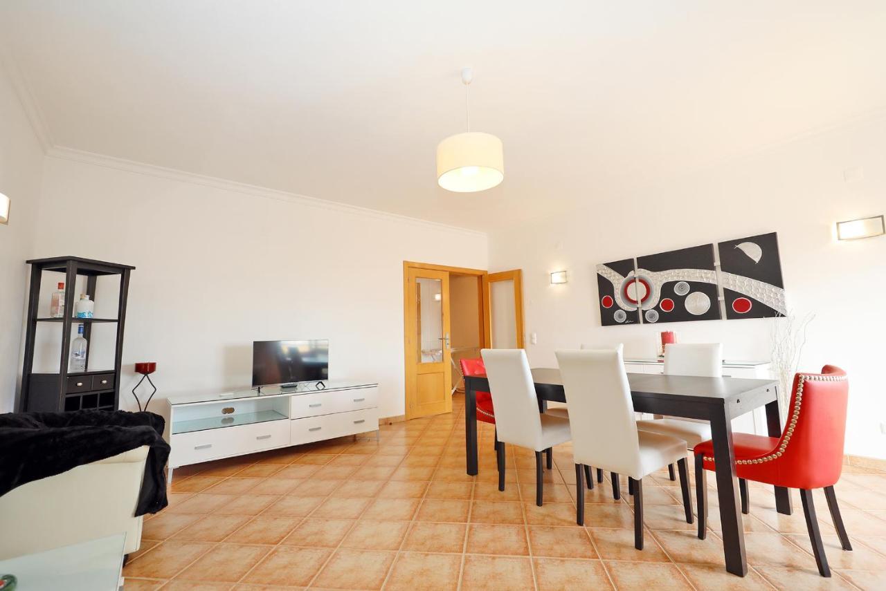 C03 - Gale Holiday Apartment In Lagos Luaran gambar