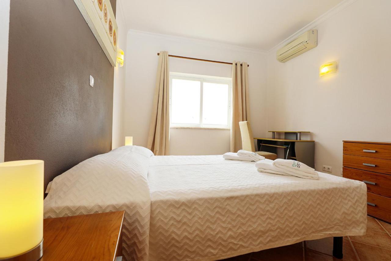C03 - Gale Holiday Apartment In Lagos Luaran gambar
