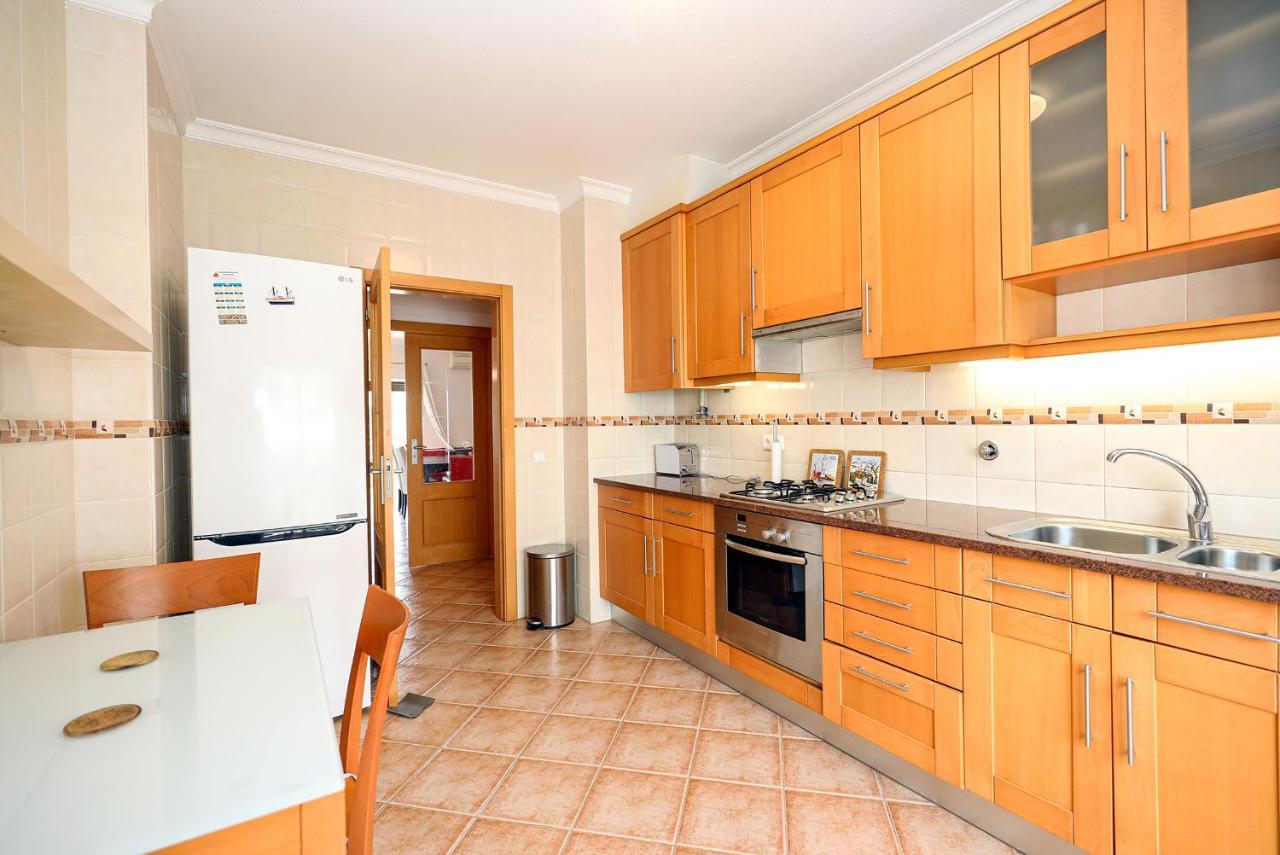 C03 - Gale Holiday Apartment In Lagos Luaran gambar