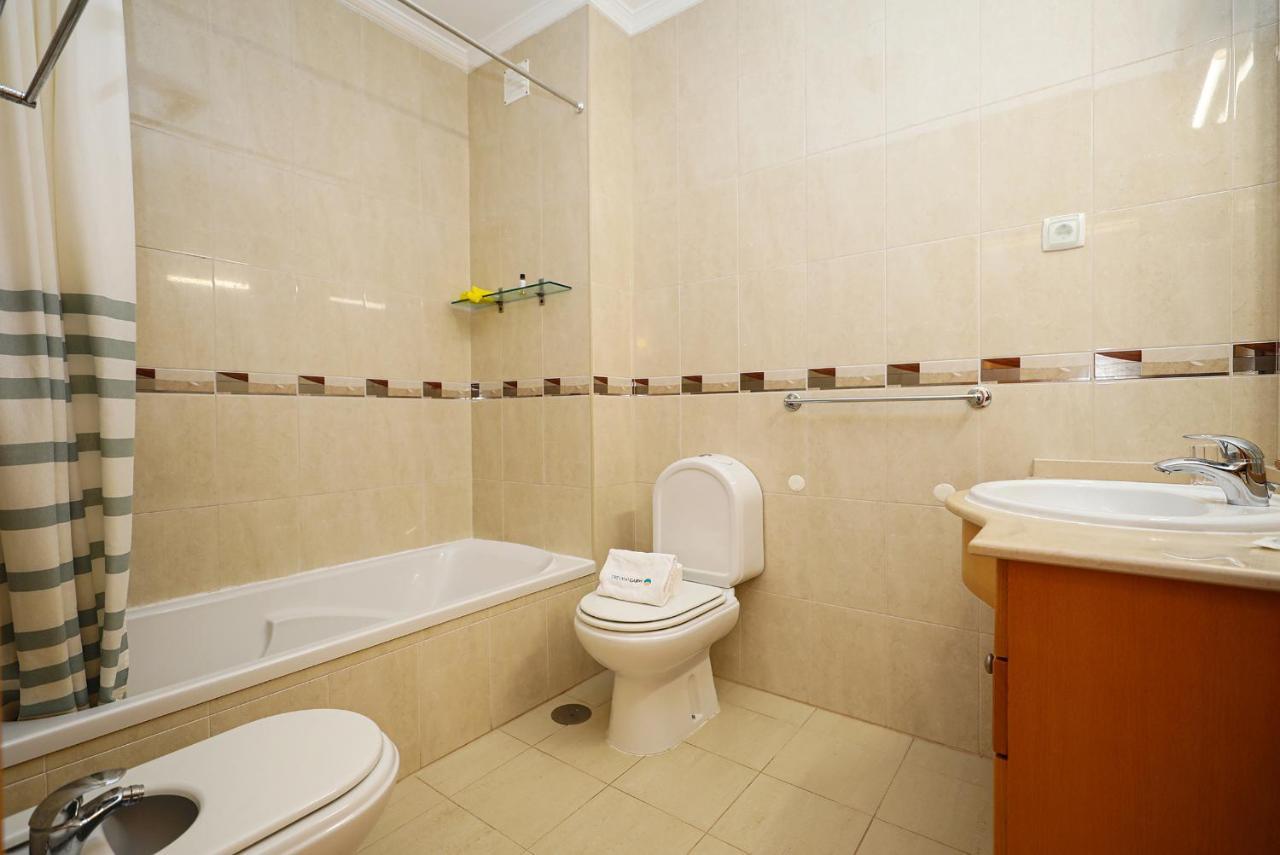 C03 - Gale Holiday Apartment In Lagos Luaran gambar