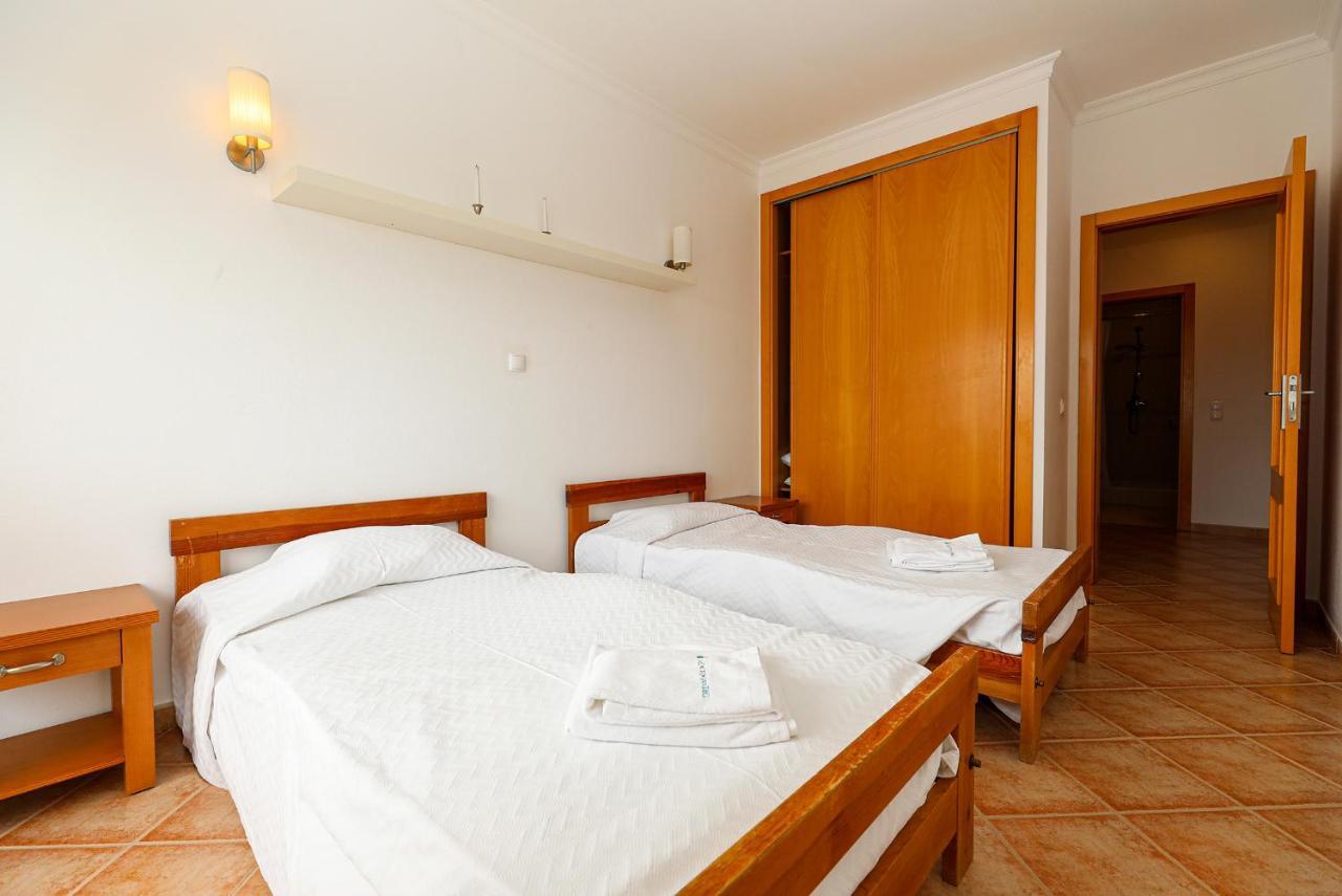 C03 - Gale Holiday Apartment In Lagos Luaran gambar